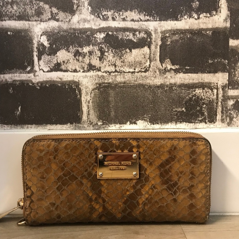 Michael Kors wallet